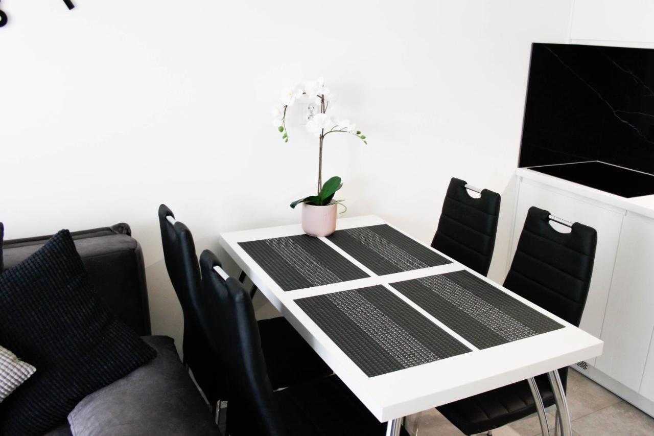 Apartament Wroclaw Centrum Galeria Magnolia מראה חיצוני תמונה