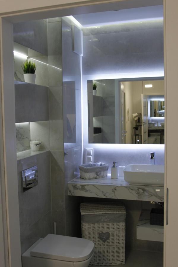 Apartament Wroclaw Centrum Galeria Magnolia מראה חיצוני תמונה